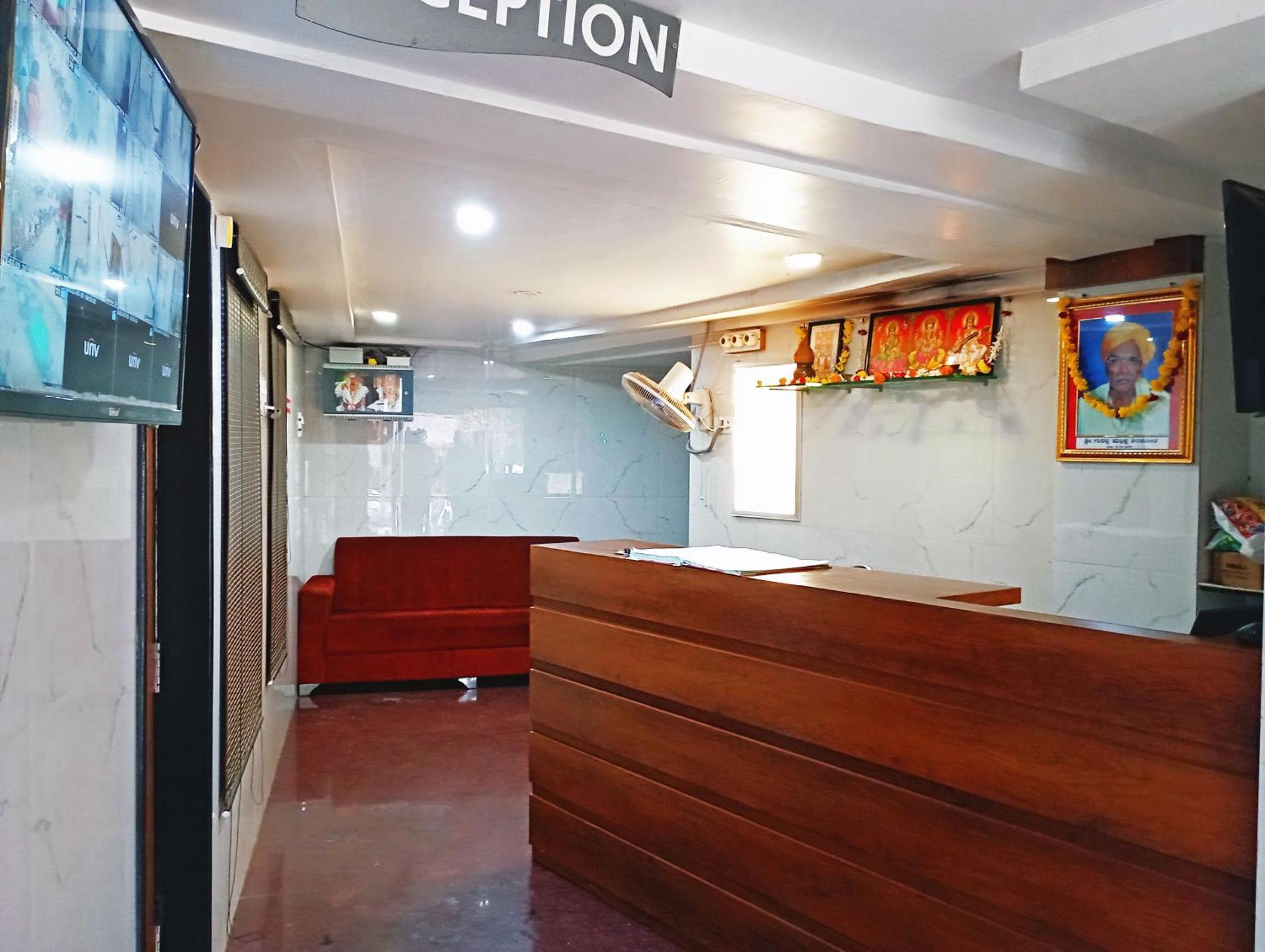 Staymaker Shri Shakti Residency Hubli Eksteriør bilde